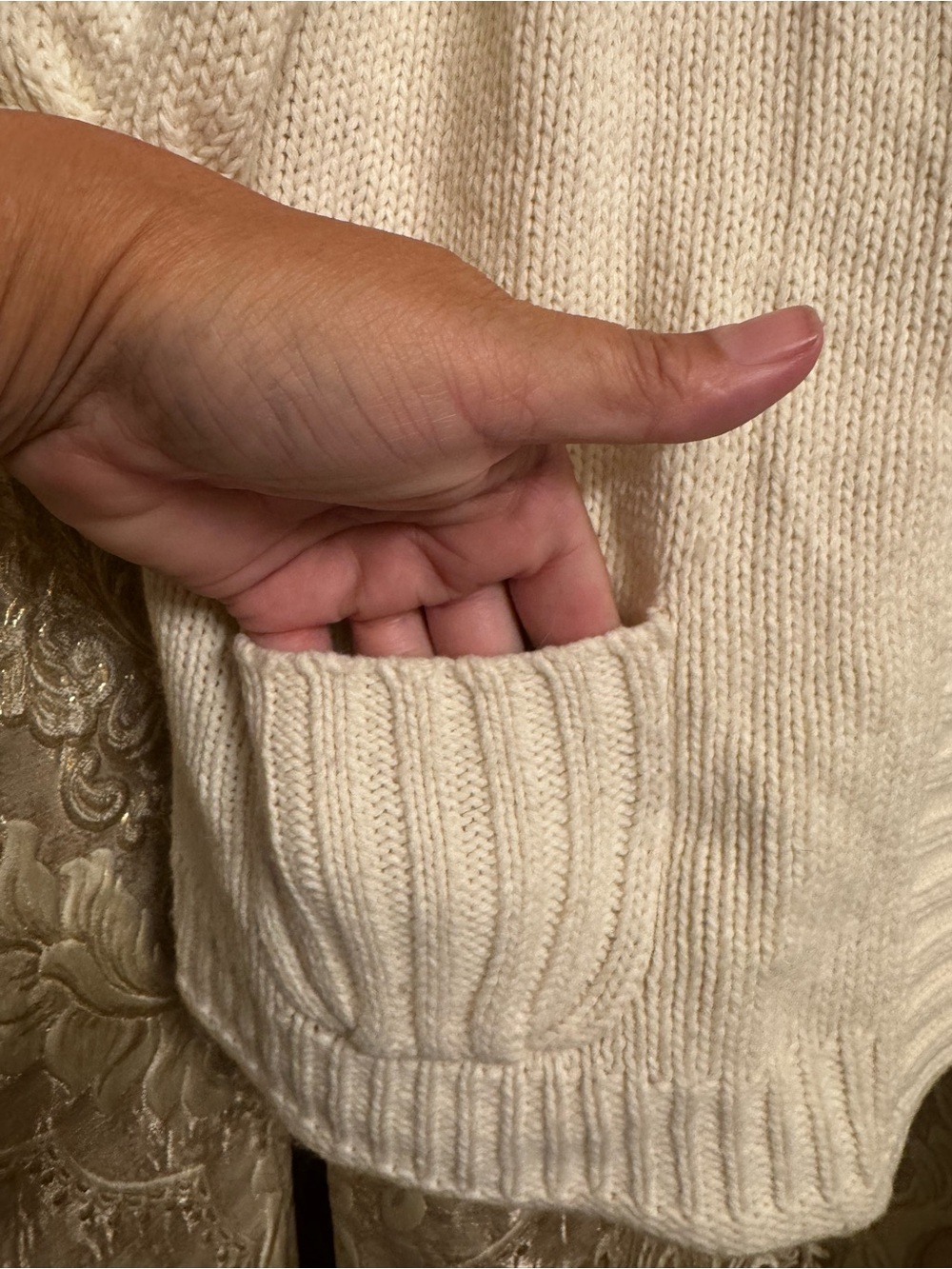 Express sweater - Picture 3 of 6